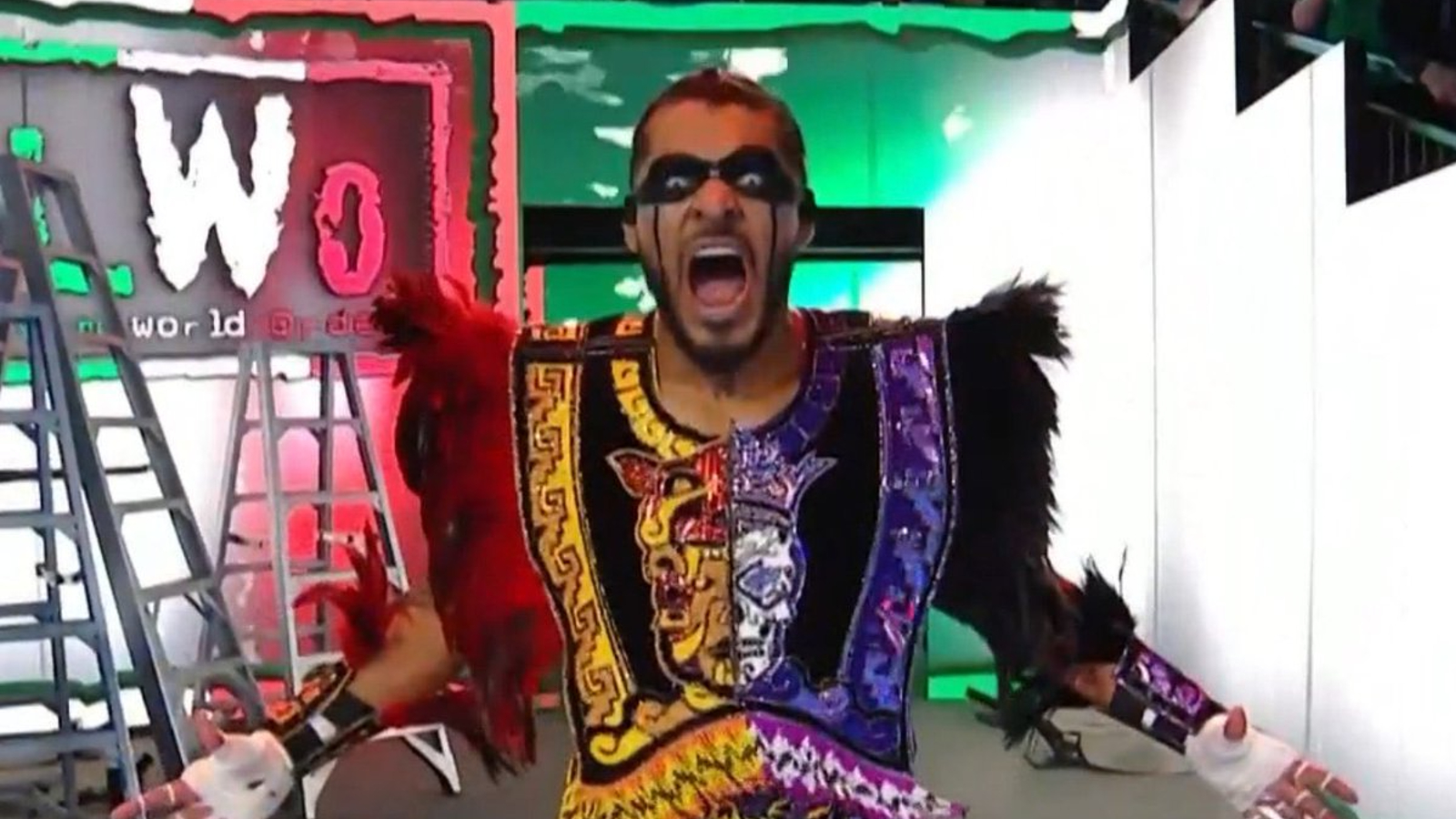 santos escobar at WWE Money in the Bank